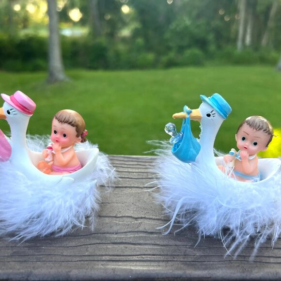 Gender Reveal Stork Boy & Girl Favor or Cake Topper Keepsakes - Picture 1 of 7